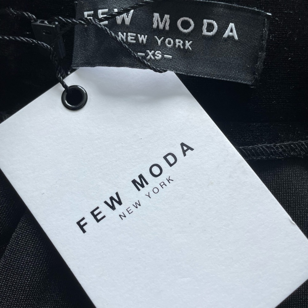 Few Moda black velvet skirt brand new with tags